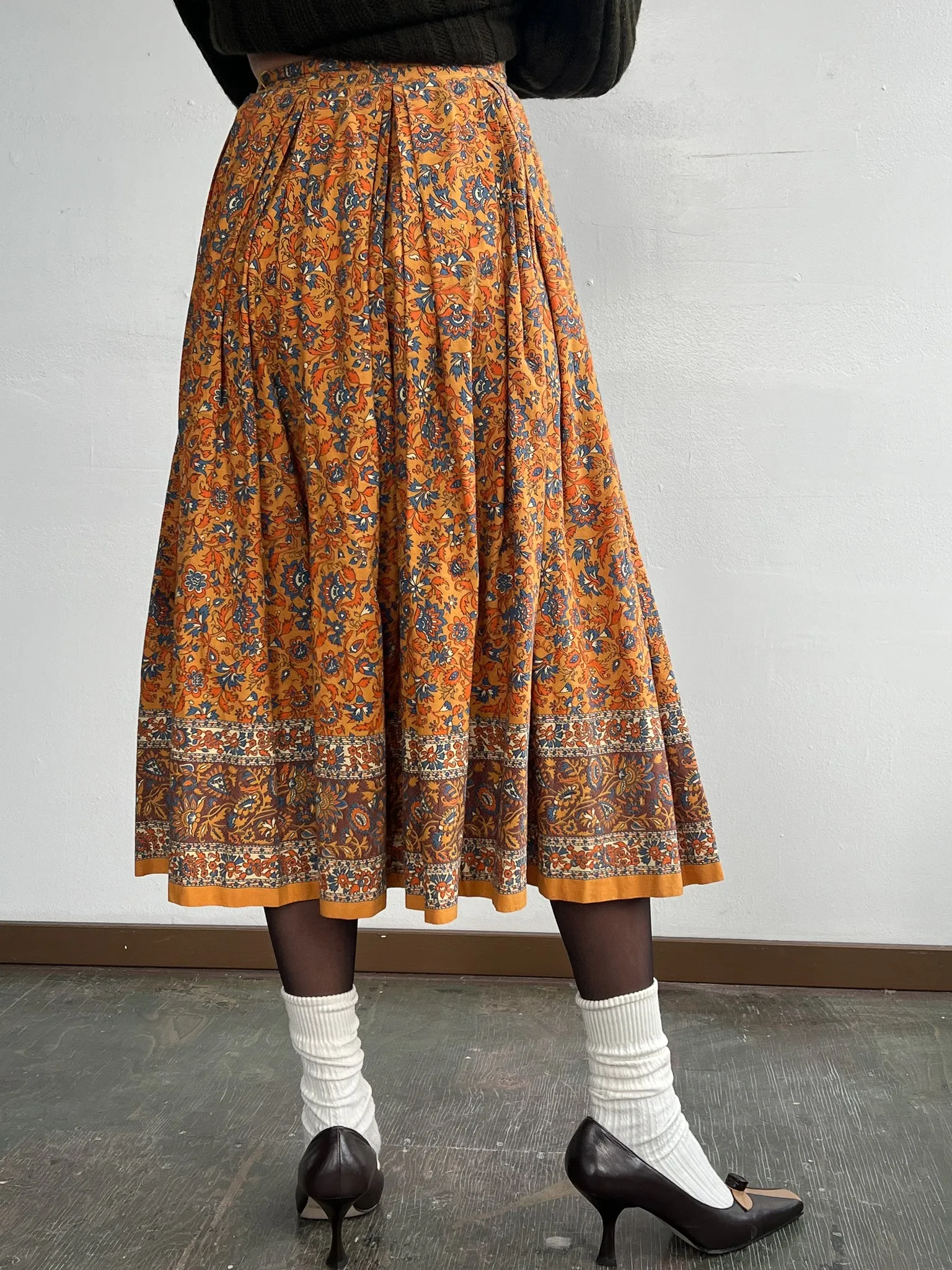 Amber Paisley Skirt (S)