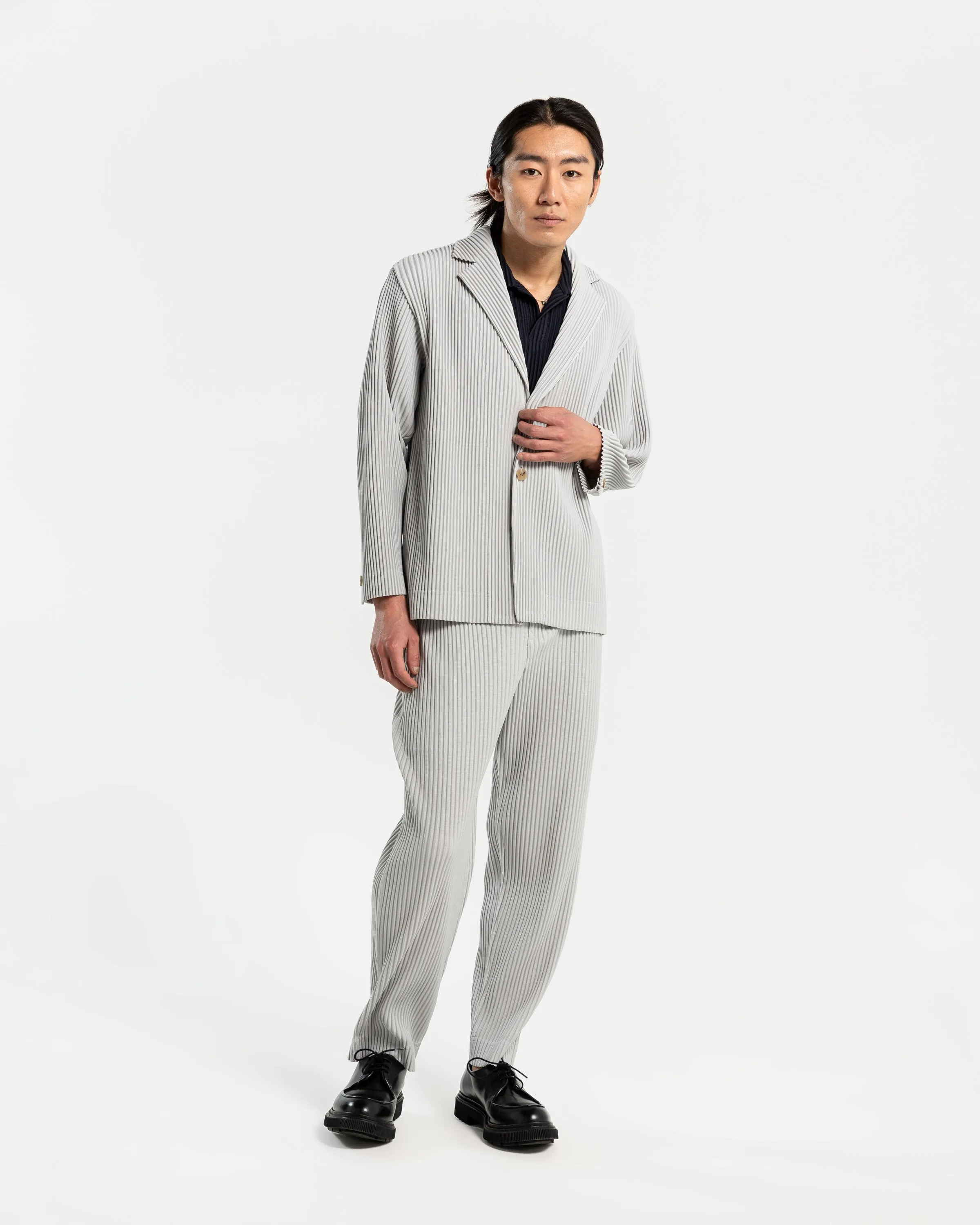 Basic Pleated Blazer in Light Grey