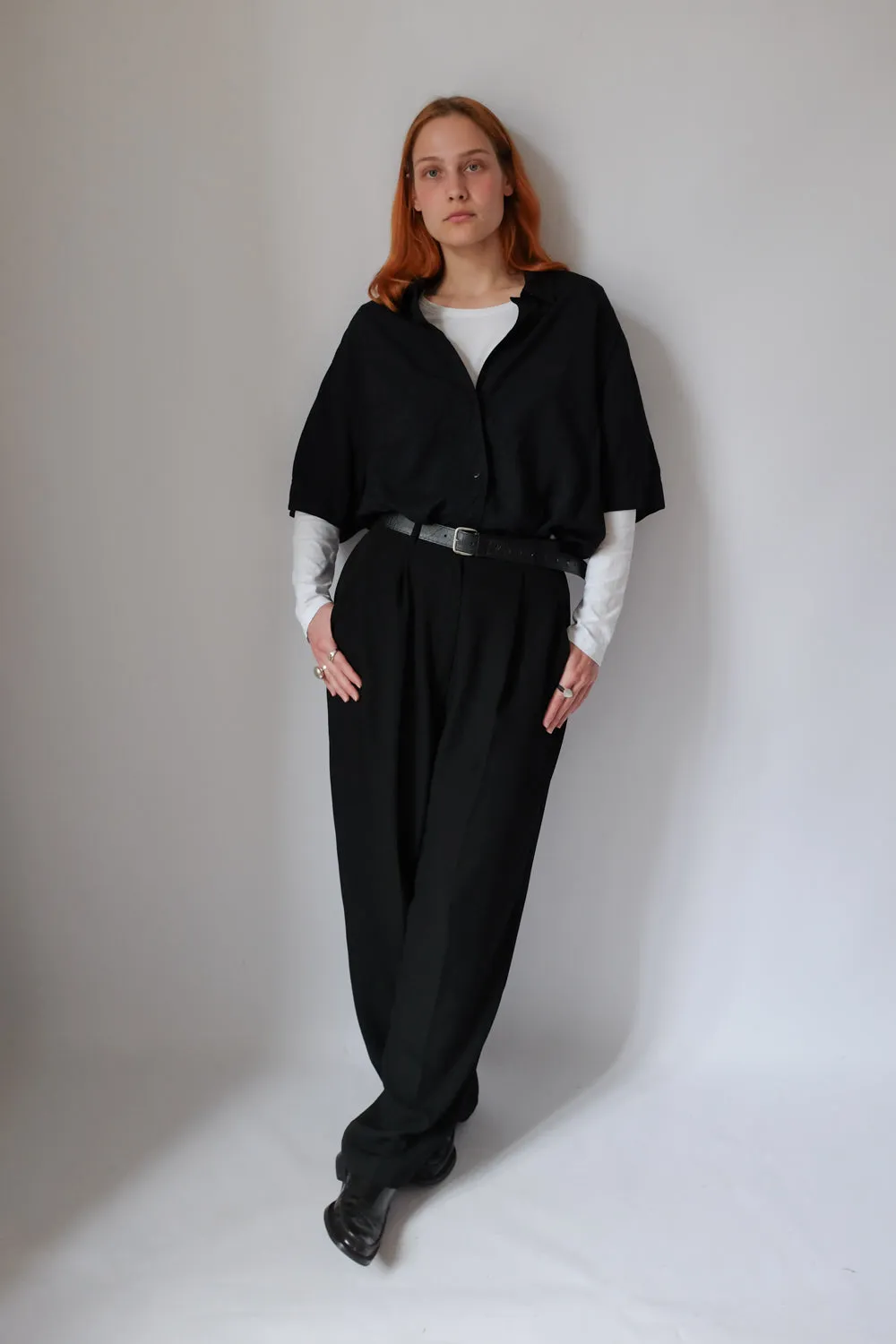 BLACK SHORT ARM OVERSIZE SHIRT