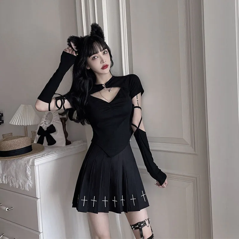 Black T-shirt   pleated skirt suit  KF82672