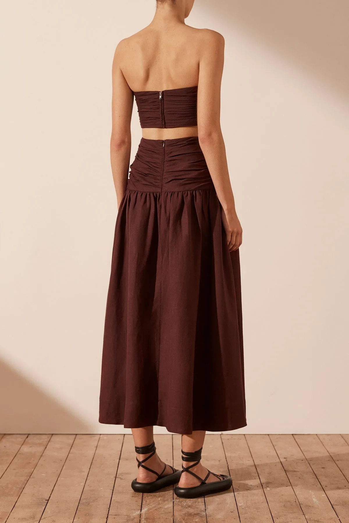 Luxurious Cocoa Ruched Linen Midi Skirt - Cézanne Collection