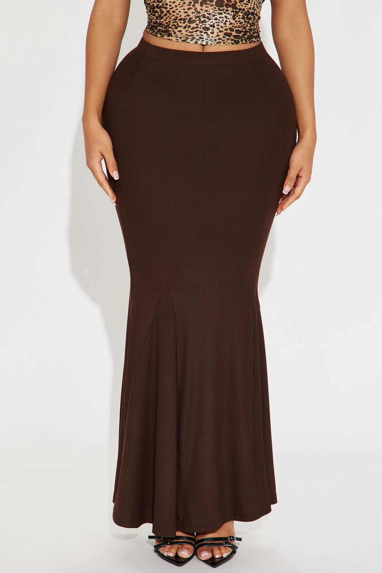 Darcy Flare Ribbed Maxi Skirt - Chocolate