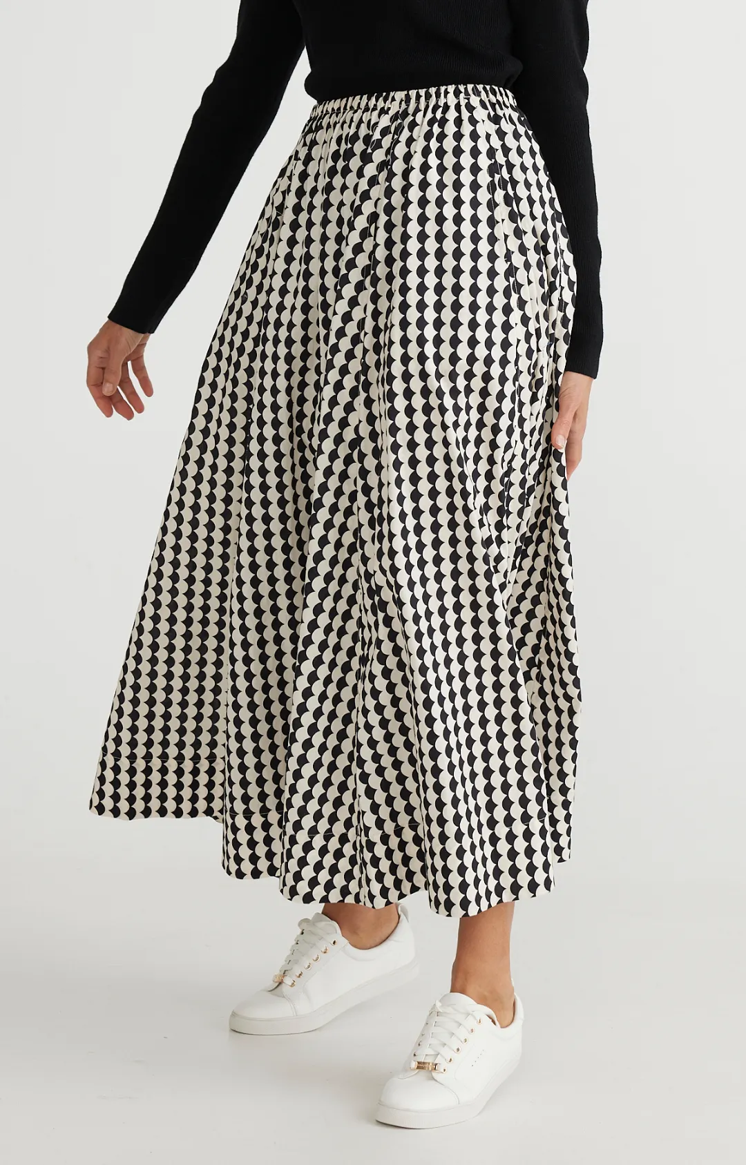 Floki Skirt - Black & Off-White Scallop