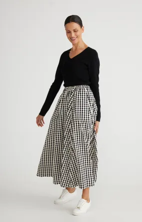 Floki Skirt - Black & Off-White Scallop