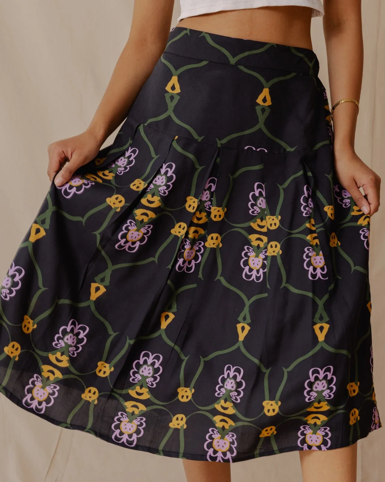 Lilly Of The Valley Midi Skirt Black