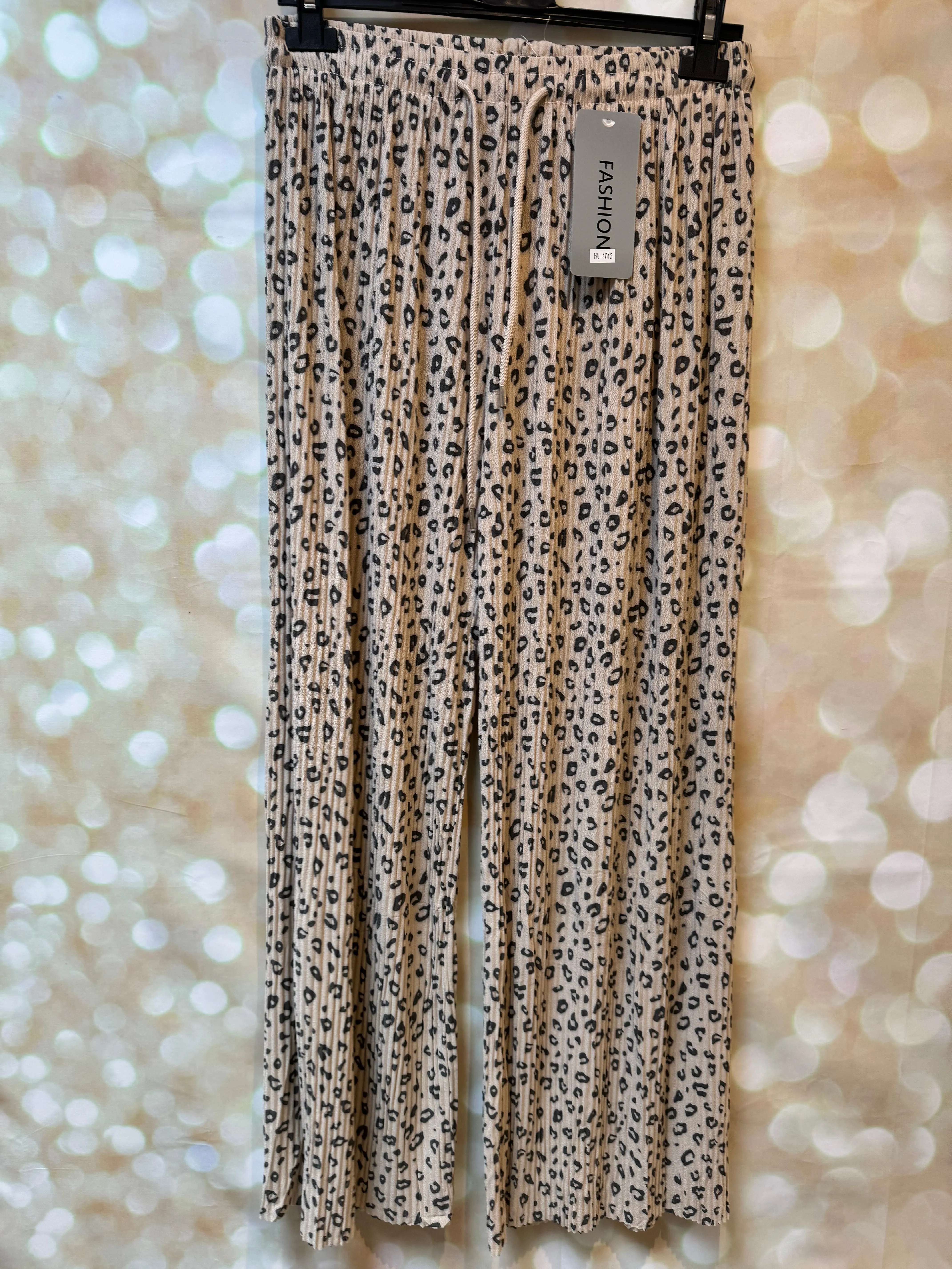 Pleated Wide leg  leopard palazzo trousers