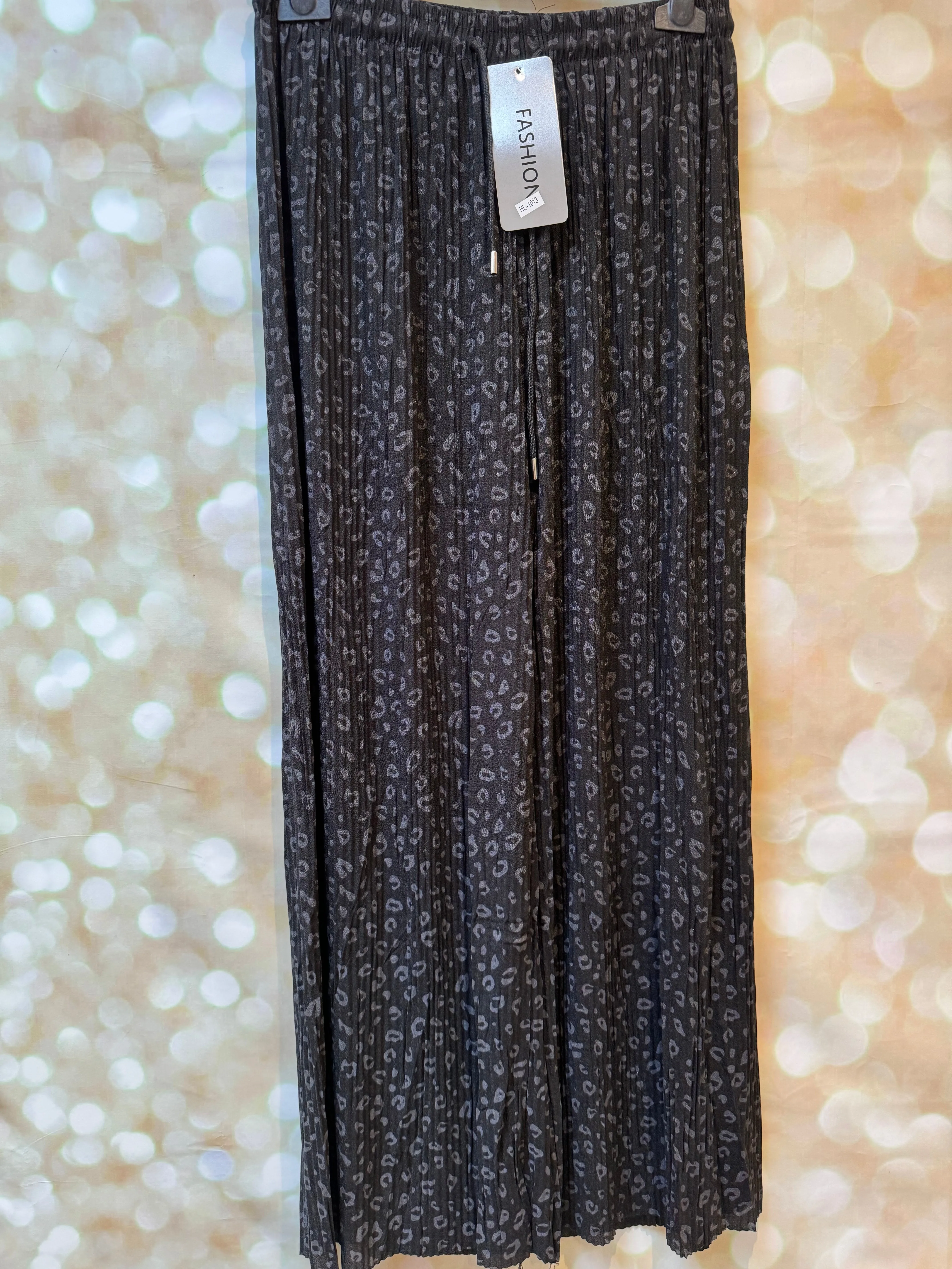 Pleated Wide leg  leopard palazzo trousers