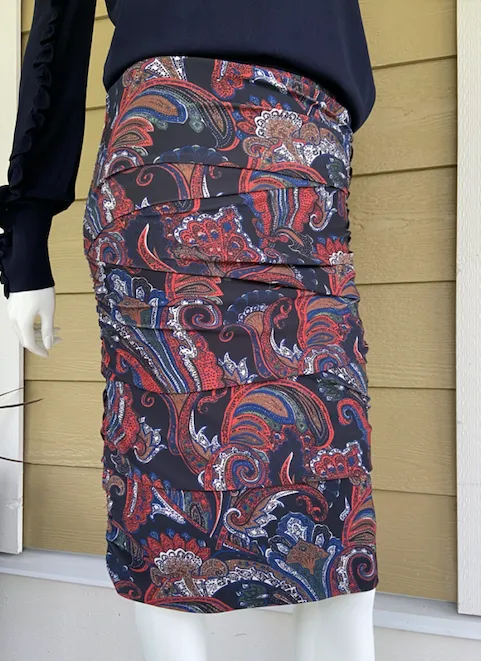 QU - layered skirt w/print