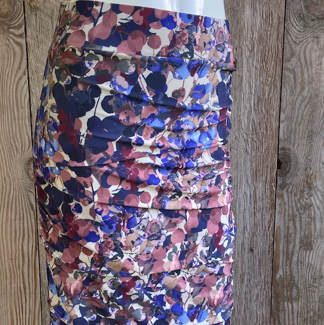 QU - layered skirt w/print