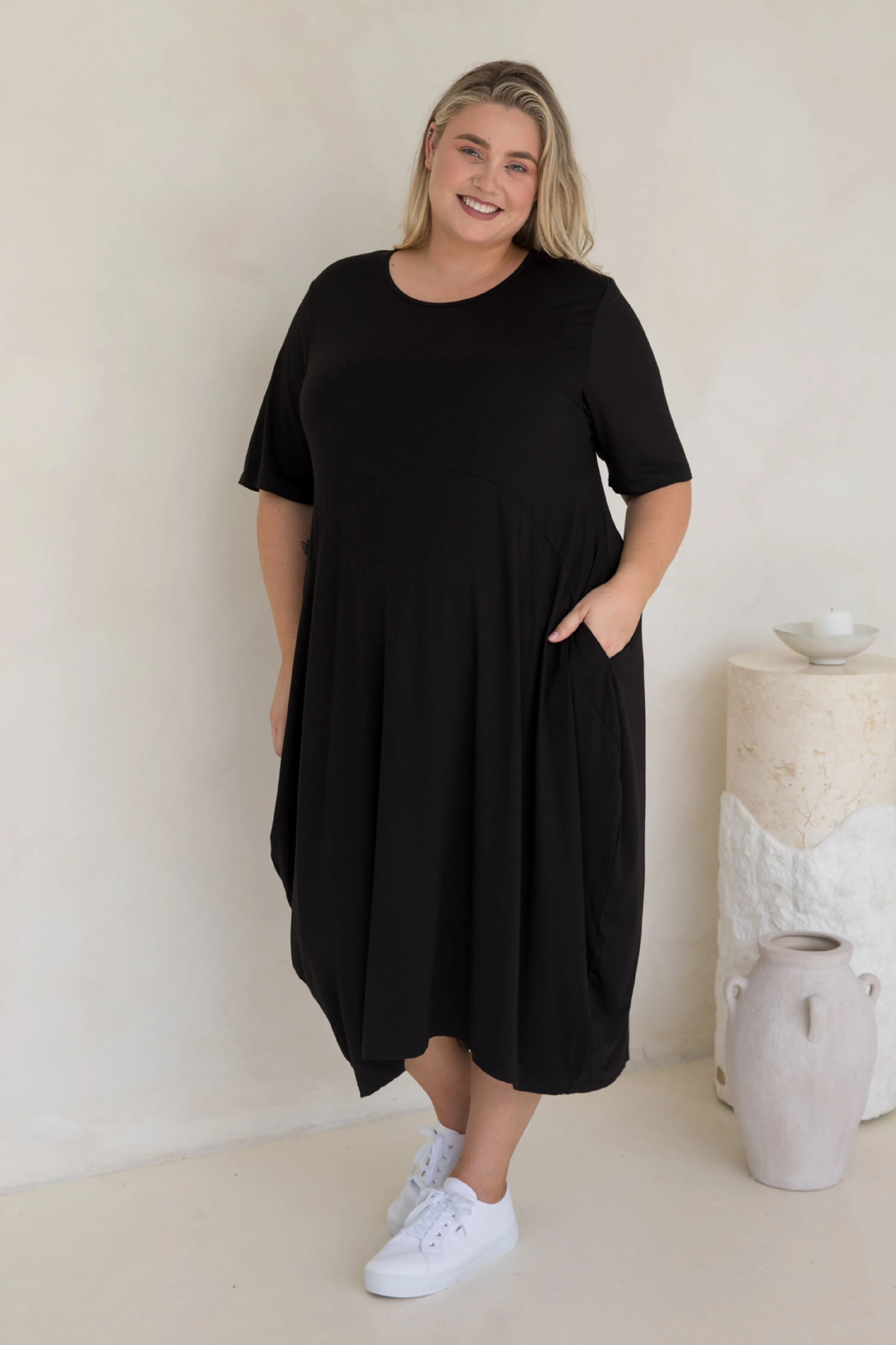 Short Sleeve Soho Dress in Black