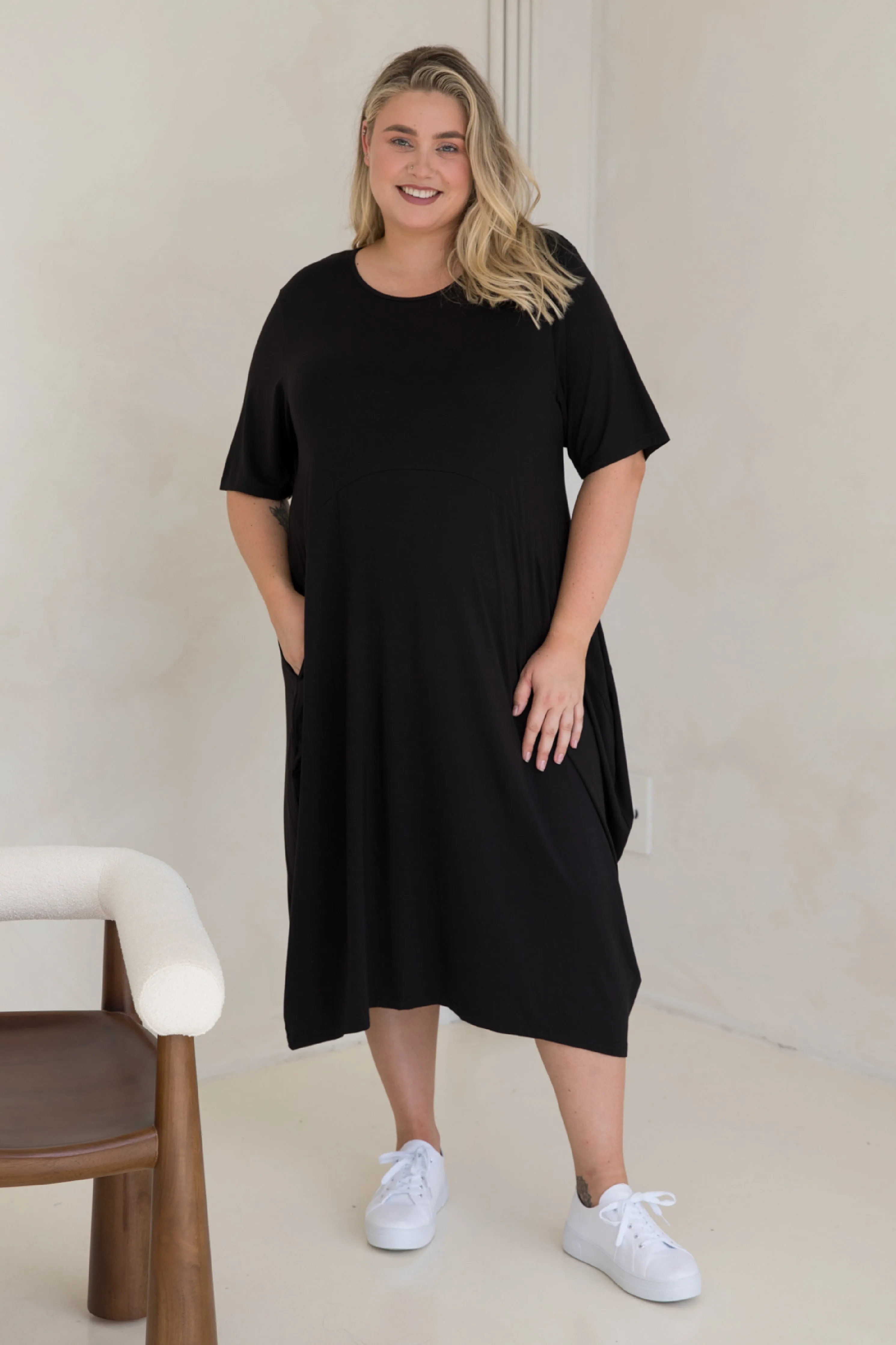 Short Sleeve Soho Dress in Black